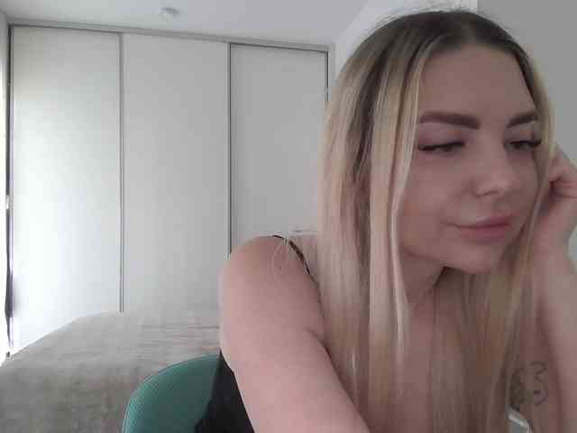 pinkpanther8899 webcam