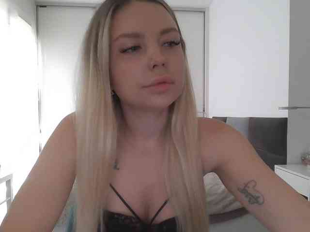pinkpanther8899 webcam