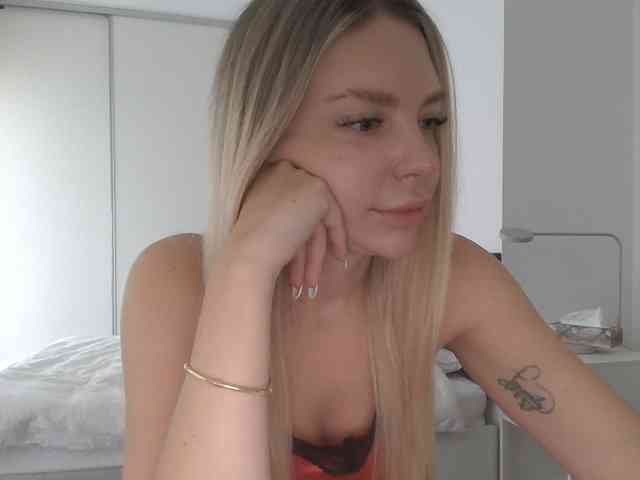 pinkpanther8899 webcam