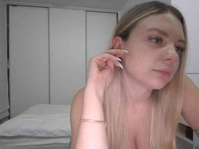 pinkpanther8899 webcam