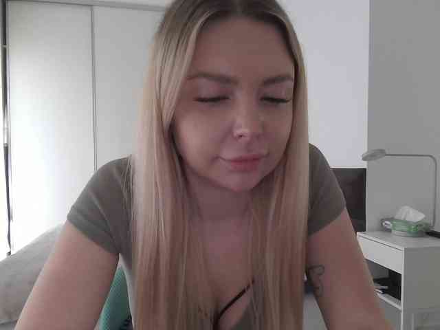 pinkpanther8899 webcam