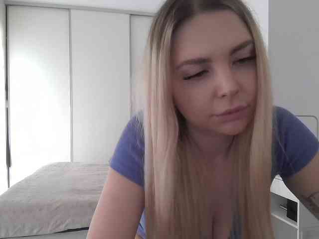 pinkpanther8899 webcam