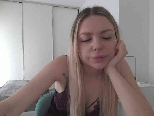 pinkpanther8899 webcam