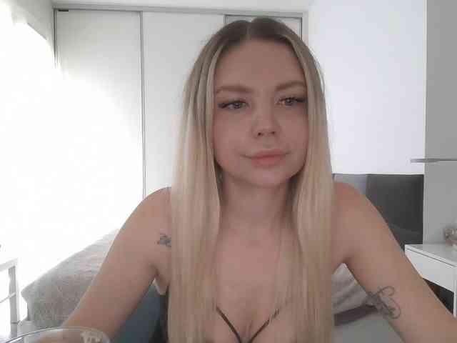 Blondie8853