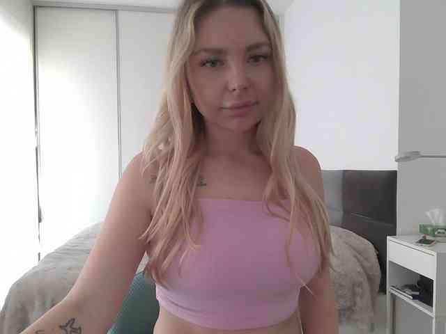 pinkpanther8899 webcam