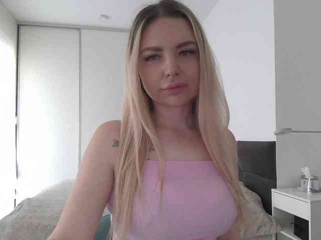 pinkpanther8899 webcam