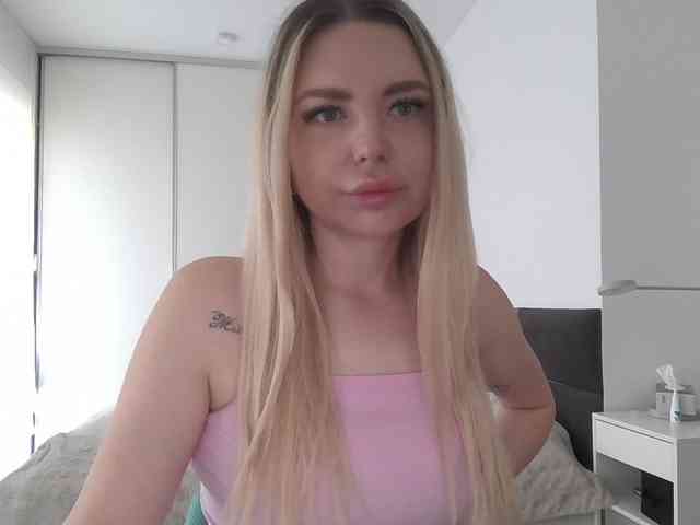 pinkpanther8899 webcam