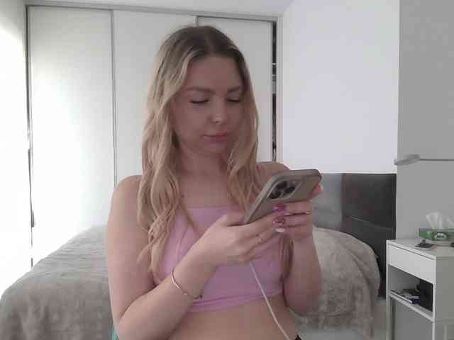 pinkpanther8899 webcam