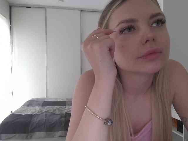 Blondie8853