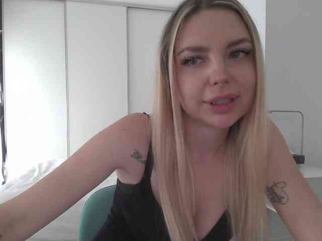 pinkpanther8899 webcam