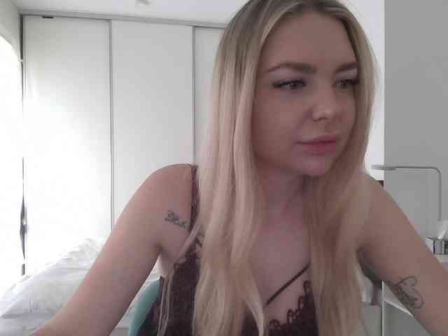 pinkpanther8899 webcam