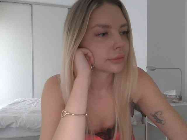 pinkpanther8899 webcam