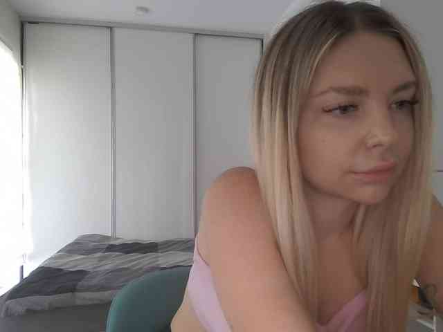Blondie8853