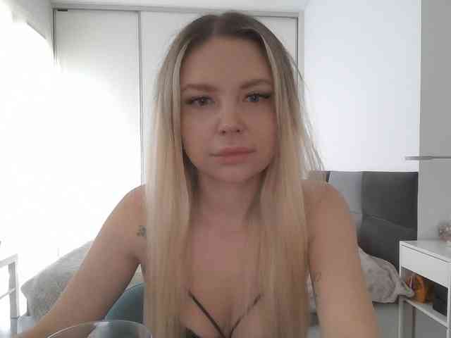 pinkpanther8899 webcam