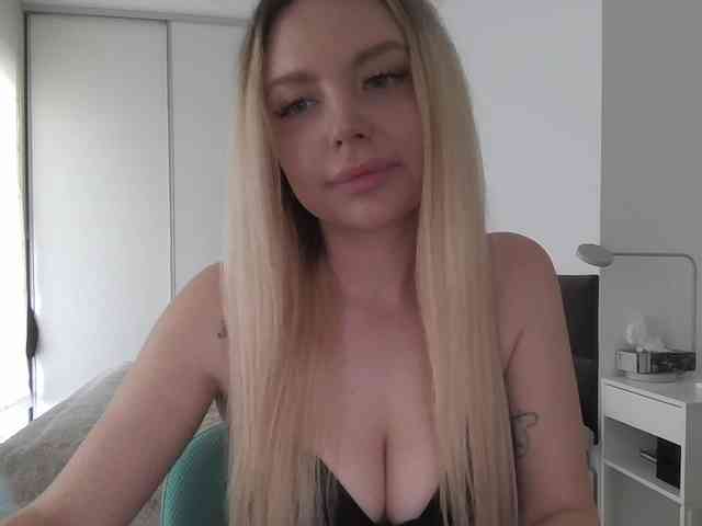 pinkpanther8899 webcam