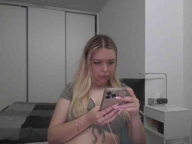 pinkpanther8899 webcam