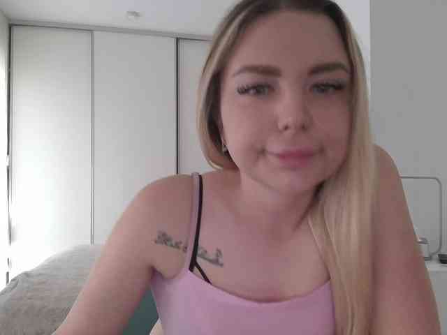 pinkpanther8899 webcam