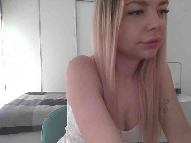pinkpanther8899 webcam