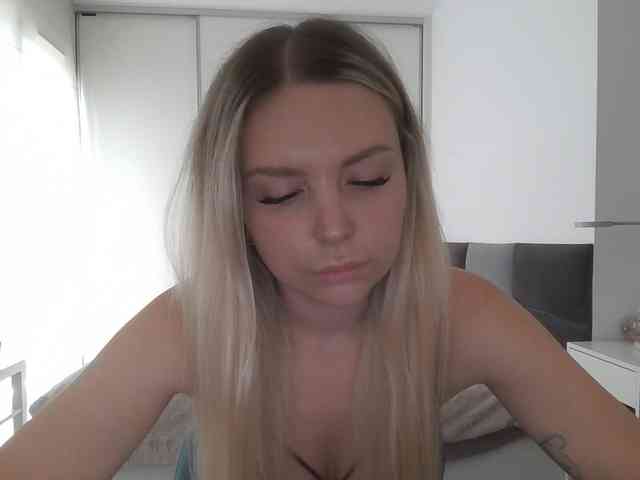 pinkpanther8899 webcam