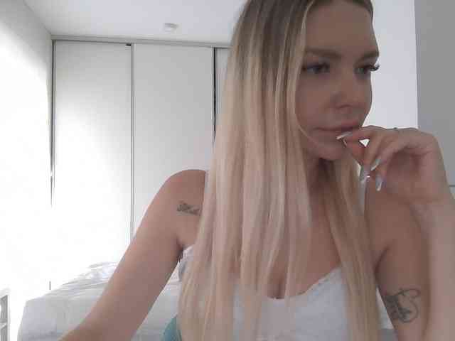 pinkpanther8899 webcam