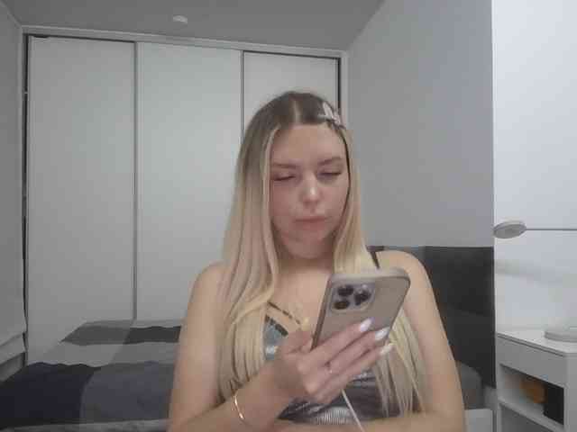 pinkpanther8899 webcam