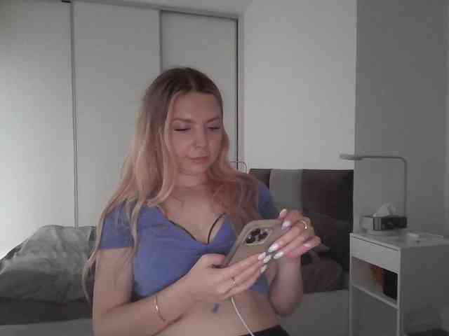 pinkpanther8899 webcam
