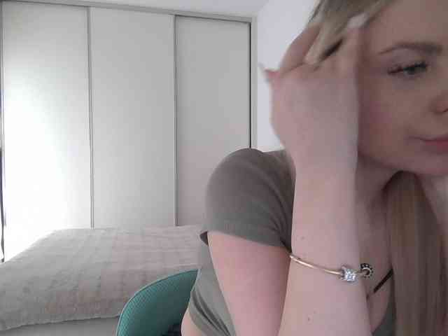 pinkpanther8899 webcam