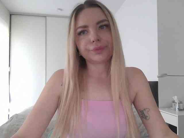 pinkpanther8899 webcam