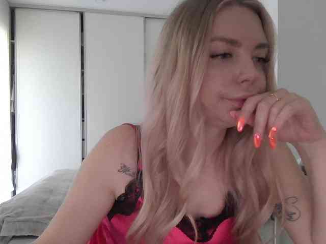 pinkpanther8899 webcam