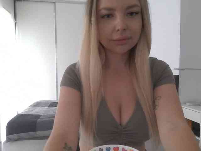 pinkpanther8899 webcam