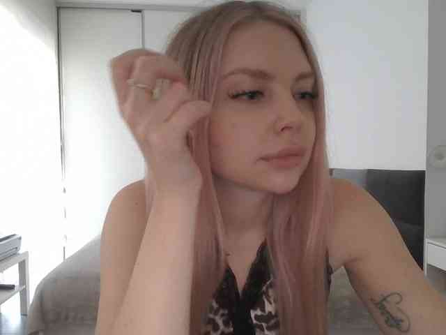 Blondie8853