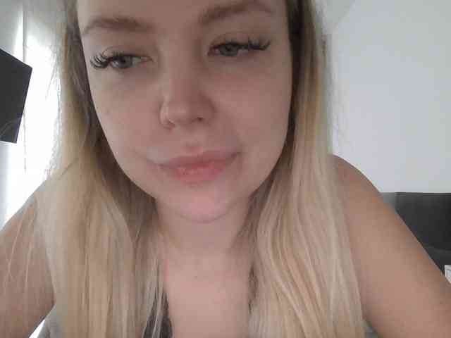 pinkpanther8899 webcam