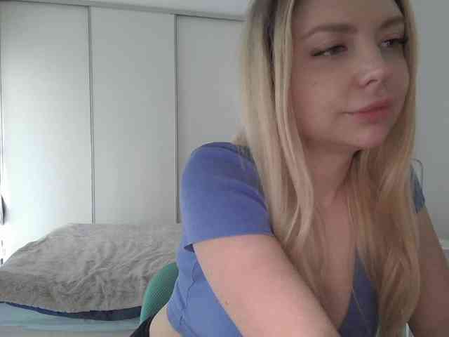 pinkpanther8899 webcam