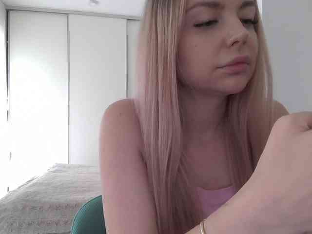 pinkpanther8899 webcam