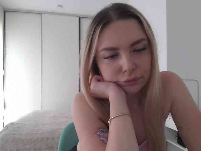 pinkpanther8899 webcam