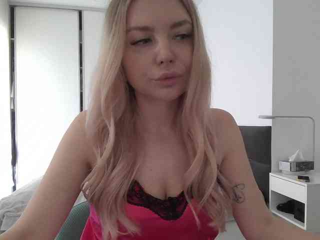 pinkpanther8899 webcam