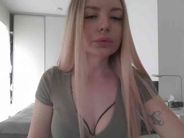 pinkpanther8899 webcam