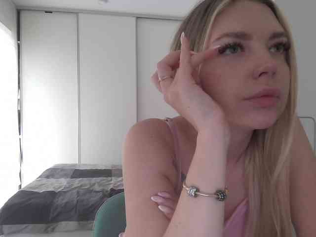 pinkpanther8899 webcam