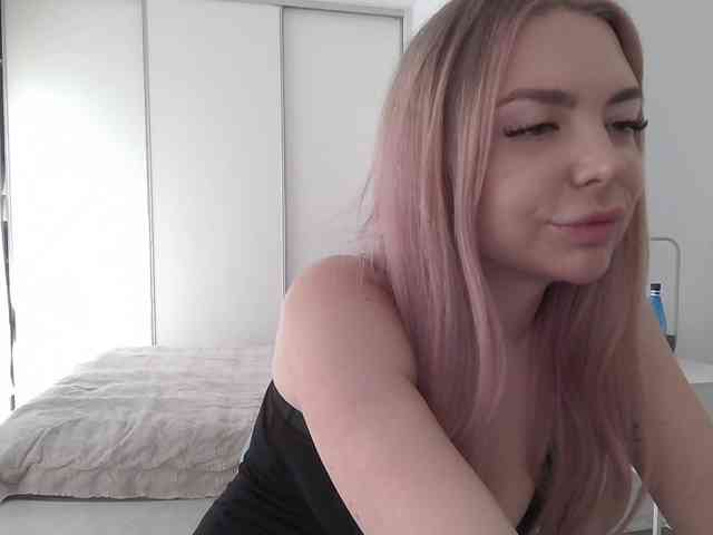 pinkpanther8899 webcam