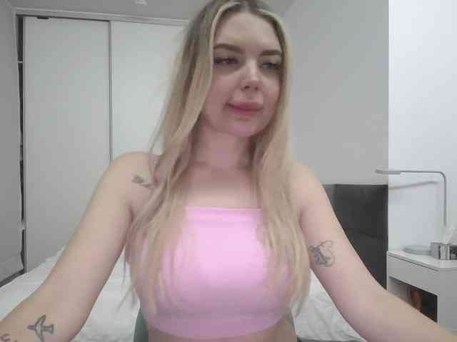 pinkpanther8899 webcam