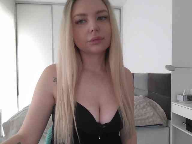 Blondie8853