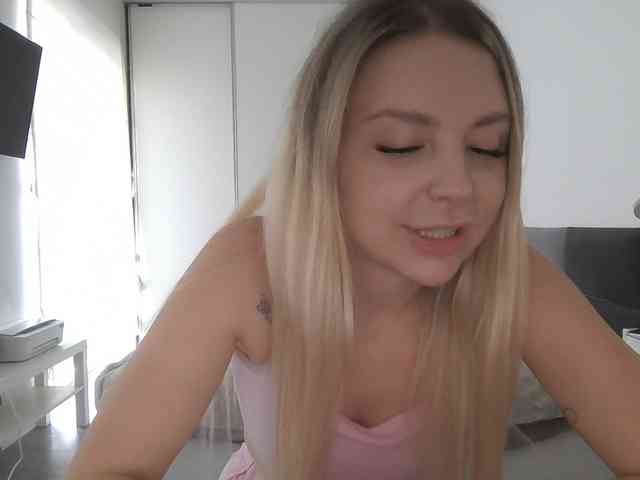 pinkpanther8899 webcam