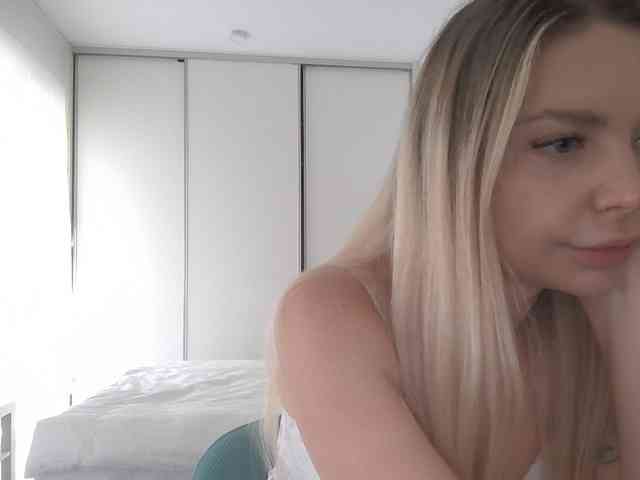 pinkpanther8899 webcam