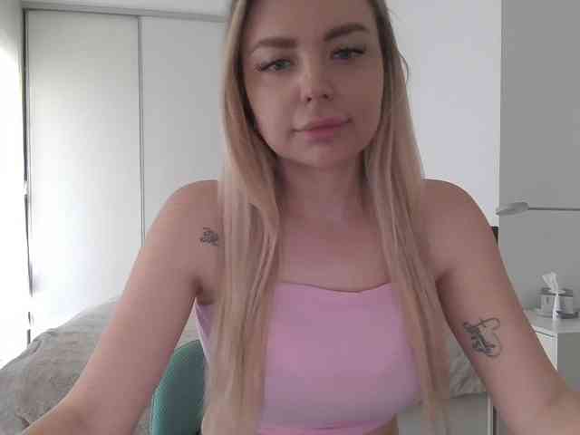 pinkpanther8899 webcam