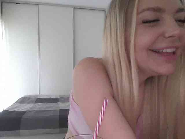 pinkpanther8899 webcam