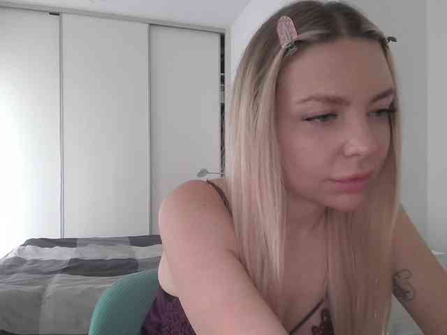 pinkpanther8899 webcam