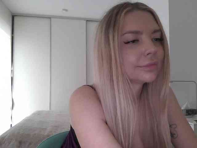 pinkpanther8899 webcam