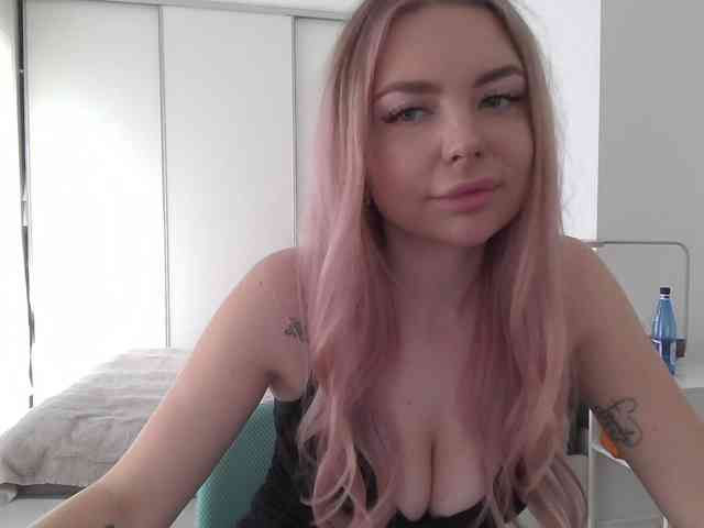 Blondie8853