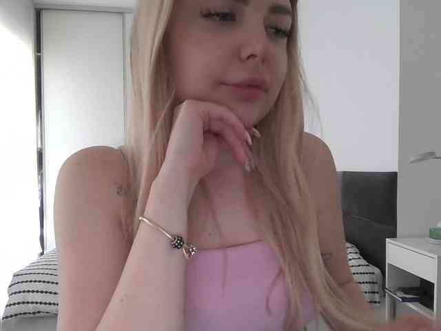 pinkpanther8899 webcam