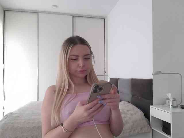 Blondie8853